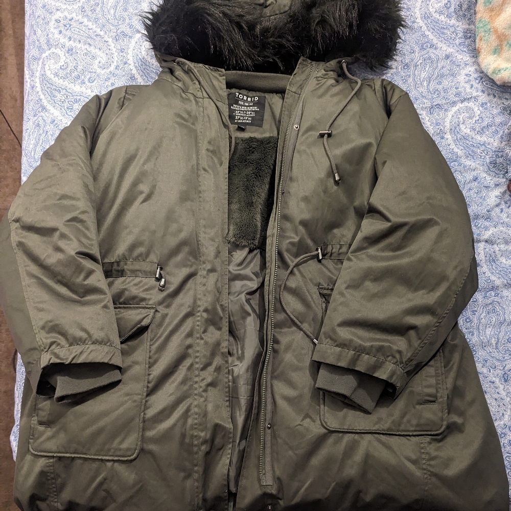 Torrid 3 n 1 Bomber Coat Hooded Jacket Deep Green